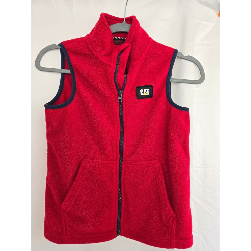 Kids Red CAT Caterpillar Fleece Vest Size S 7/8 Zip Up Pockets Logo Outdoor